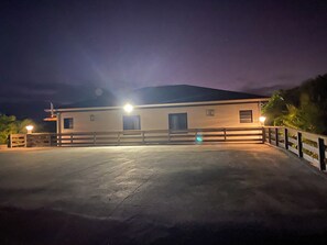 Exterior - T4 Sainte Anne - Fonds Thezan (Sainte-Anne)