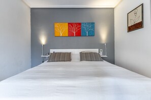 3 camere, ferro/asse da stiro, Wi-Fi gratuito, lenzuola