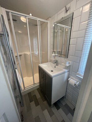 Comfort-Chalet, eigenes Bad (Winchester Chalet) | Badezimmer