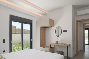 2 bedrooms, in-room safe, iron/ironing board, travel crib