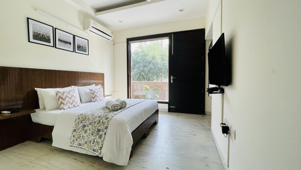 Unclassified image, 1 of 9, button - BluO Studio DLFGolfCourseRoadBalconyLift (Gurugram)
