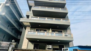 Unclassified image, 2 of 9, button - BluO Studio DLFGolfCourseRoadBalconyLift (Gurugram)