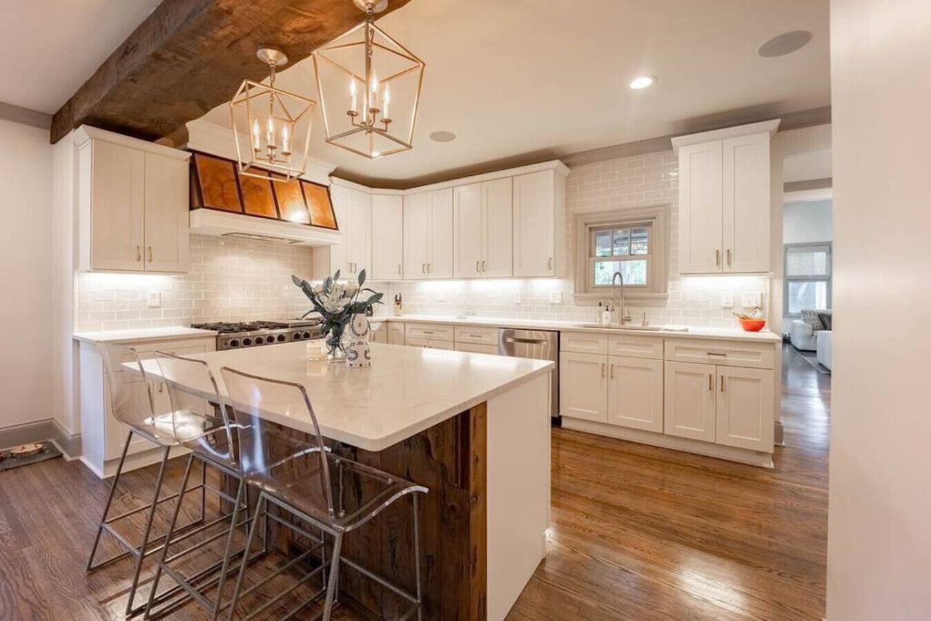 冰箱、微波炉、烤箱、炉灶