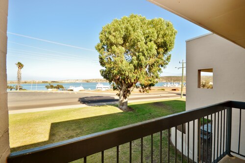 Riverview Holiday Waterfront Apt  14 - 2 Storey - Kalbarri, WA