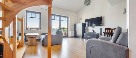 Apartment (23) | Living area | Plasma TV