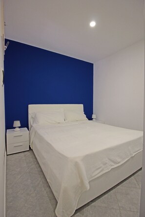 1 camera, Wi-Fi gratuito, lenzuola