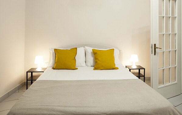 1 bedroom, iron/ironing board, free WiFi, bed sheets