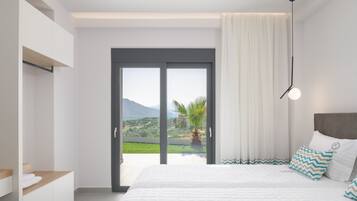 2 bedrooms, in-room safe, iron/ironing board, travel crib