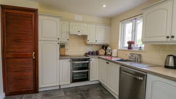 Fridge, dishwasher, electric kettle, toaster