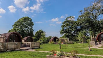 Cottage | Property grounds