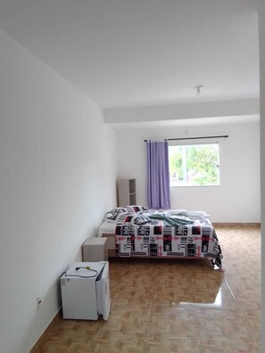 Minibar, free WiFi, bed sheets - Ebora Pousada (Ilhéus)