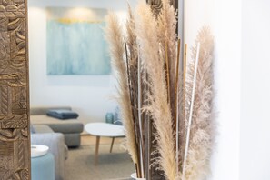 Interior - Luxury apartment: air conditioning, swimming pools, heating, gym, fibre optics, garage (Palm-Mar)