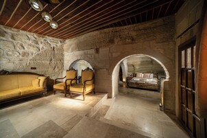 高级开间 | 高档床上用品、隔音、熨斗/熨板、免费 WiFi