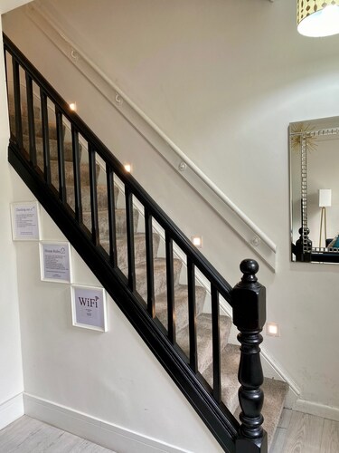 Captivating House in Aberdare Sleeps 6 Near Brecon