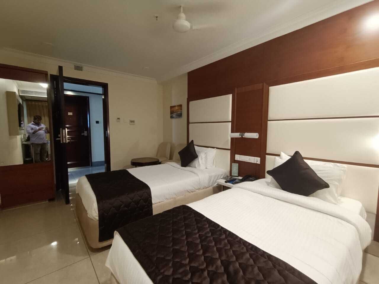 Desk, iron/ironing board, free WiFi, bed sheets