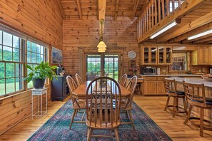 Dining - Pet-Friendly Canton Cabin w/ Porch + Grill! (Canton)