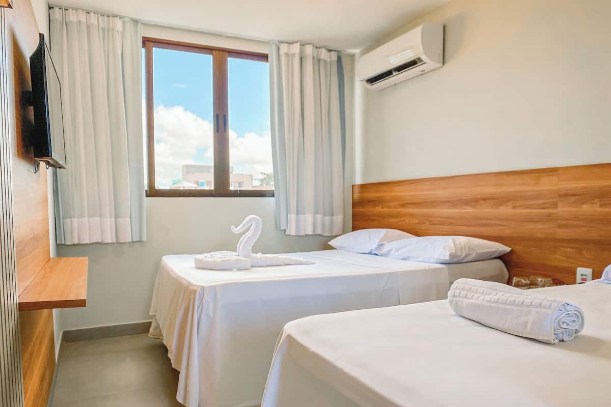 Minibar, wifi gratis y ropa de cama