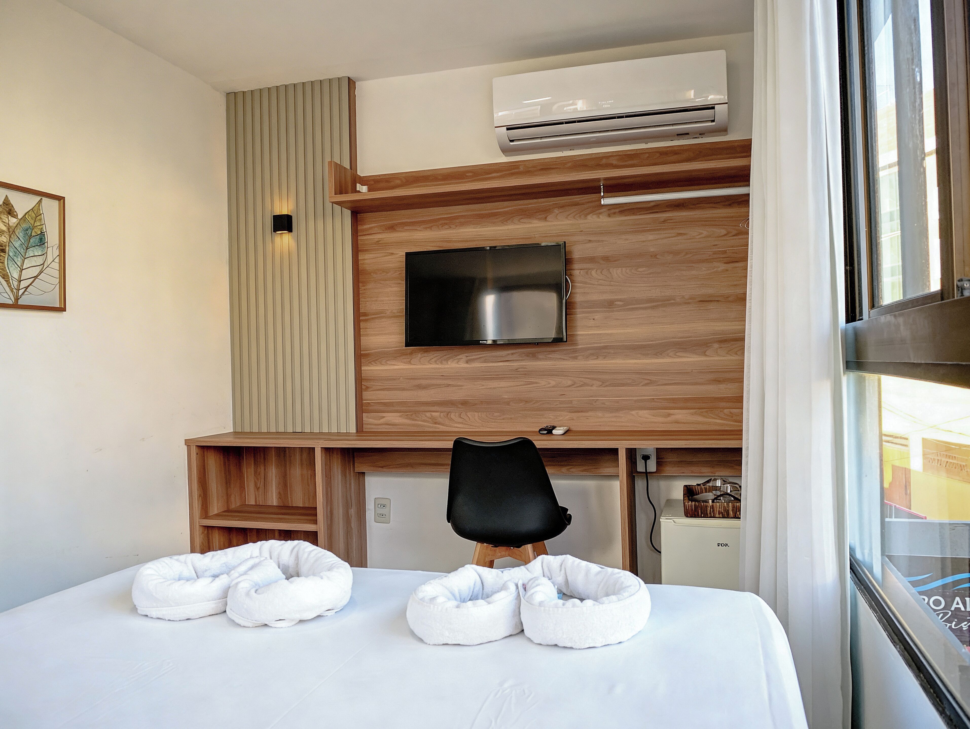 Minibar, wifi gratis y ropa de cama 