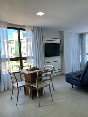 家庭公寓, 2 间卧室 | 餐厅