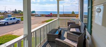 Lake Superior View | Pet Friendly | Bayview House