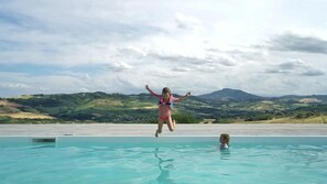 Cabin | Pool - Glamping at an Agriturismo in the Vineyard (Ortezzano)