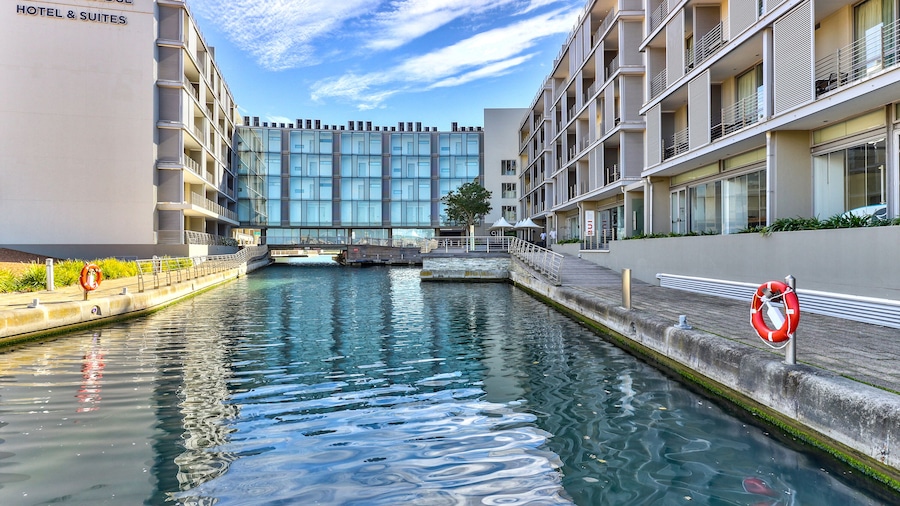 Harbour Bridge - Waterfront Precinct