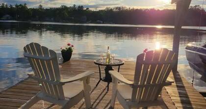Saratoga County 6 bedroom lake house with indoor pool and hot tub, 2 kitchens