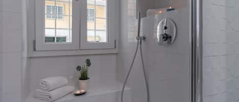 Hair dryer, towels