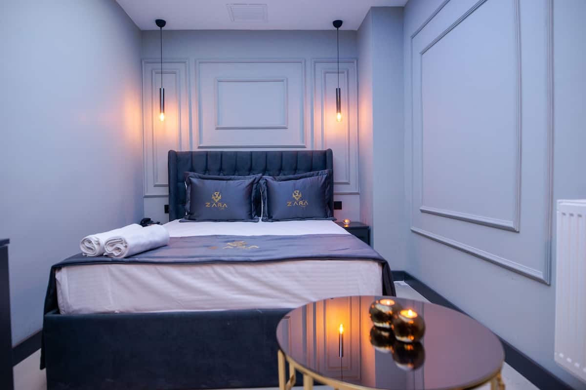 Standard-Doppelzimmer | Hochwertige Bettwaren, Minibar, Schreibtisch, kostenloses WLAN