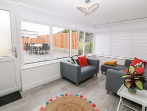 Cottage | Interior - Daresfield (Cemaes Bay)