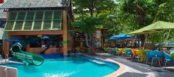 Gyaneth guest house Ideal getaway for work, or an escape for the entire family.