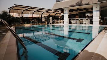 Alberca al aire libre