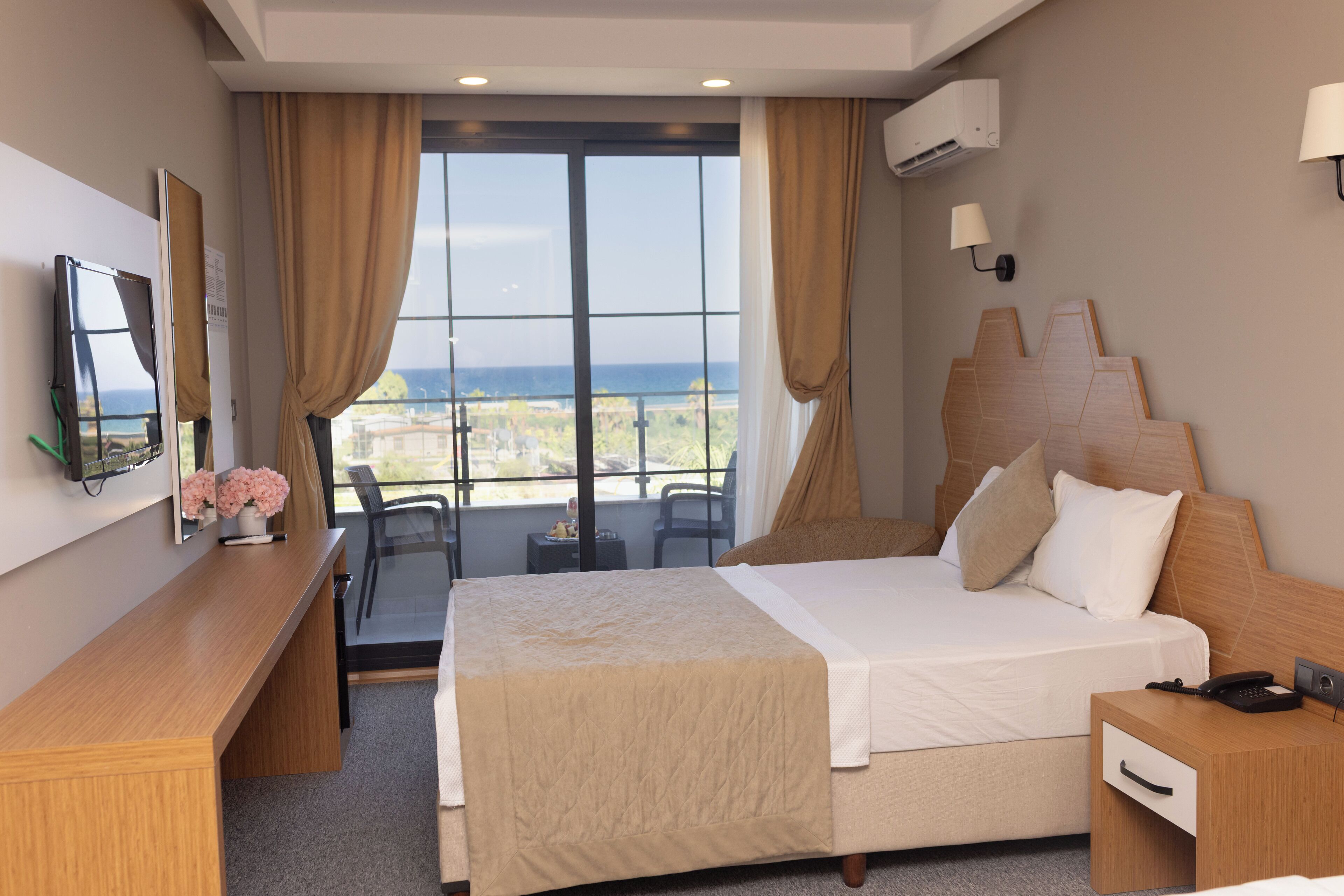 Standardzimmer | Minibar (mit einigen kostenlosen Artikeln), schallisolierte Zimmer