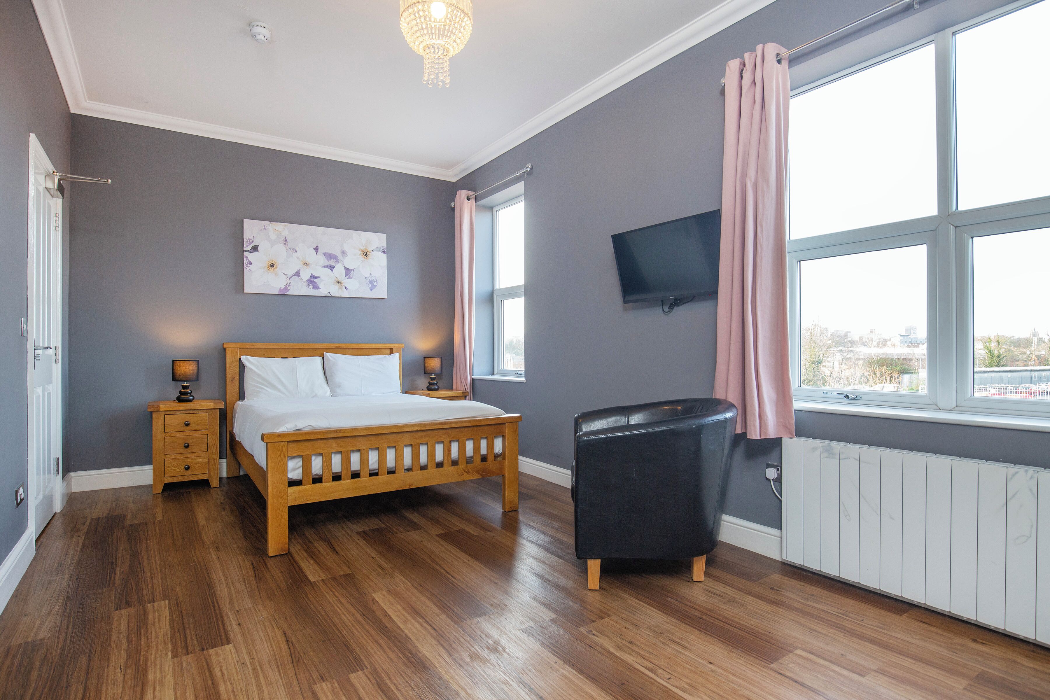 Deluxe Double Room | Desk, blackout curtains, iron/ironing board, free WiFi