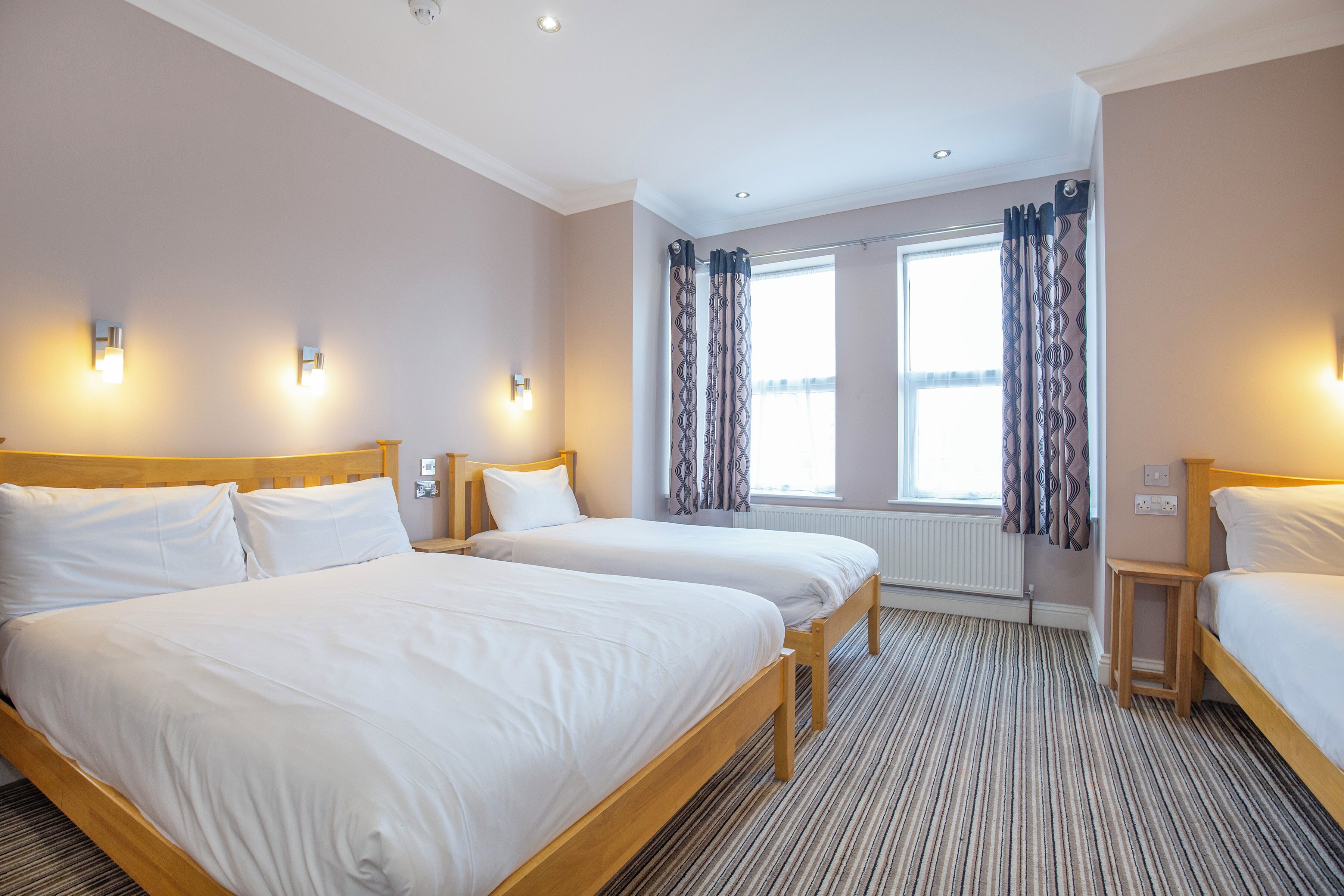 Photo - Marlborough Hotel