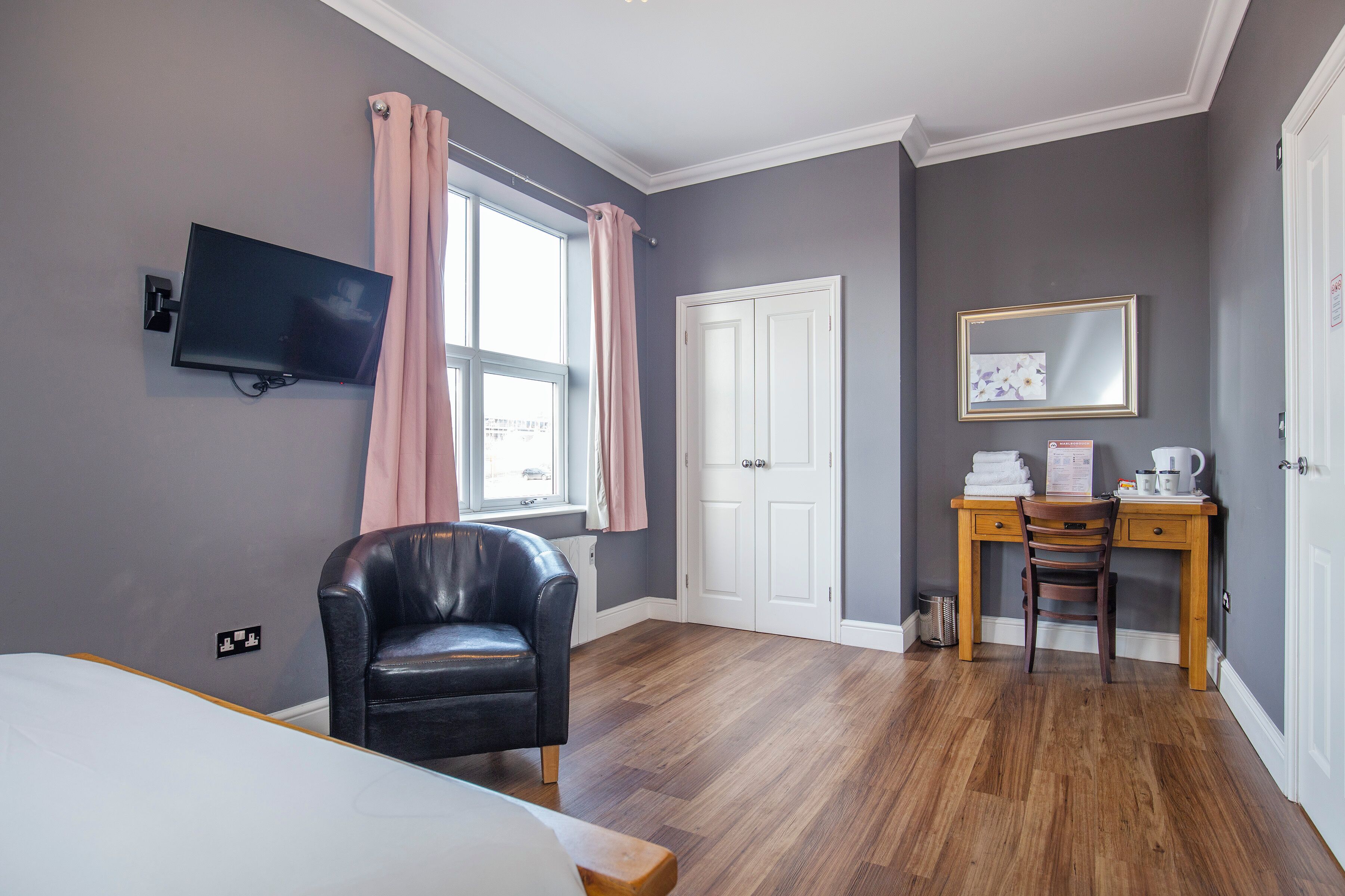 Photo - Marlborough Hotel