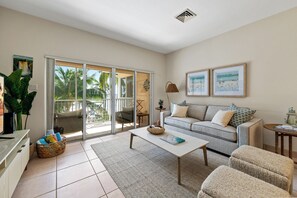 Una Smart TV, libros