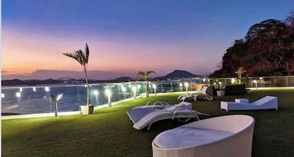2 BRM Ocean Front Apart Panama Canal & Panama City