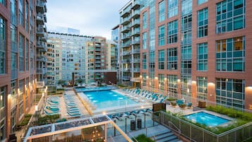 Outdoor pool, pool loungers