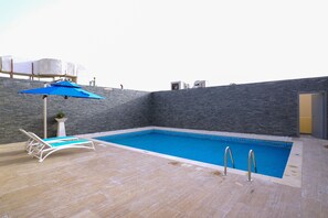 Outdoor pool - al aseel hotel (Doha)
