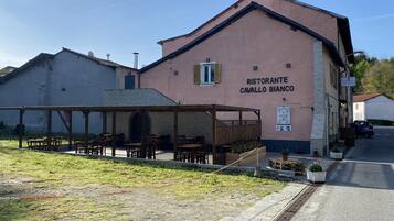 Restauration extérieure