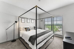 2 多间卧室、免费 WiFi