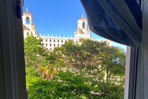 Comfort Room, 1 Double Bed, Sea View | Minibar, in-room safe, WiFi