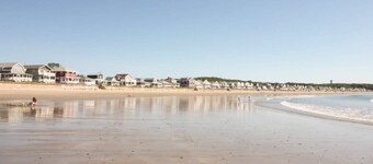 Long Beach Suites: 3 Mins Toes To Sand!