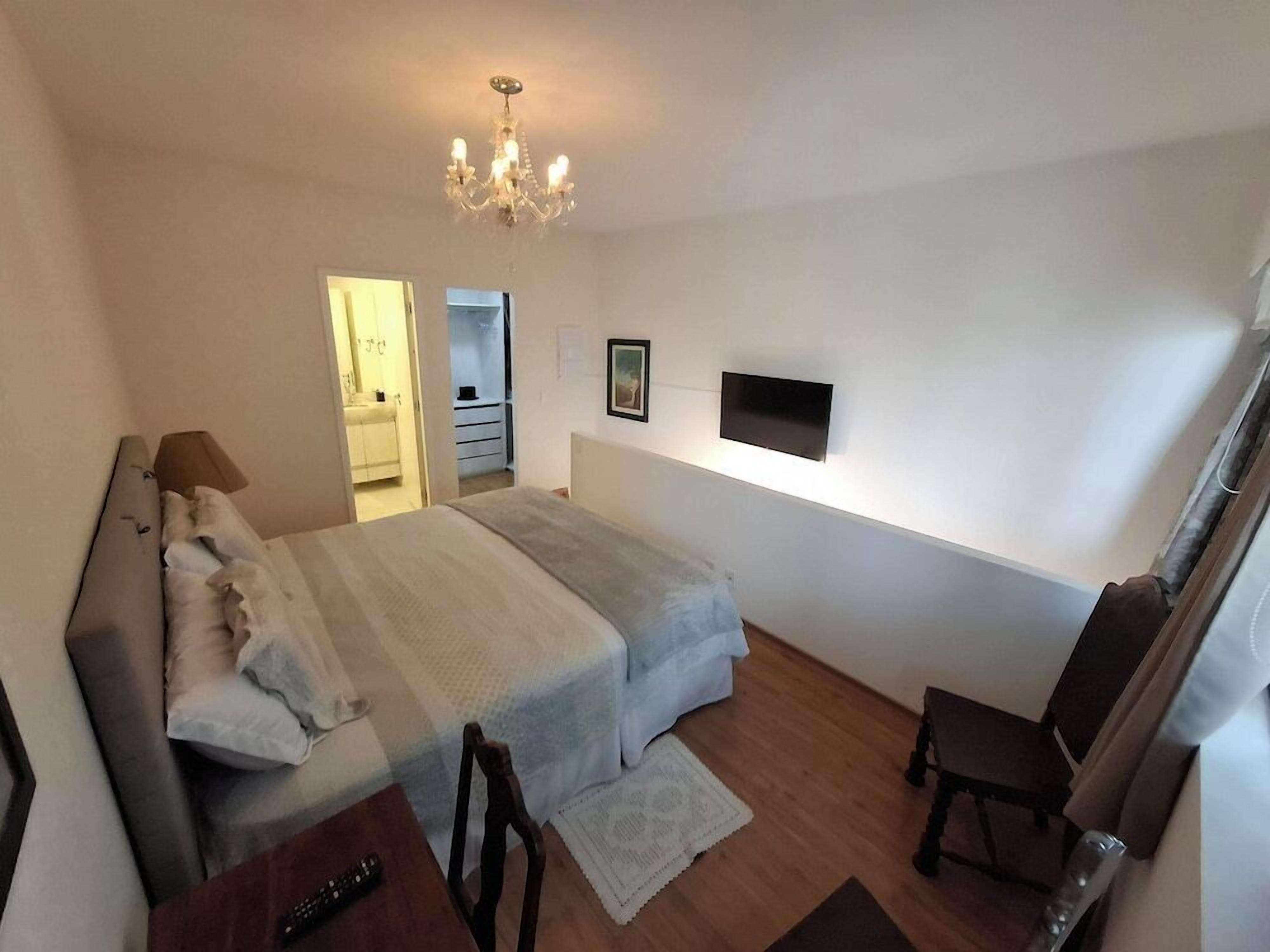 Premium bedding, desk, laptop workspace, free WiFi