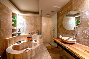 Royal Room, Private Pool | Bathroom | Designer toiletries, hair dryer, slippers, heated floors