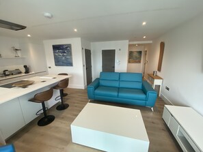 Apartment, 1 King Bed | 1 bedroom, iron/ironing board, free WiFi, bed sheets - Stunning Cliff Edge Apartment in Newquay (Newquay)