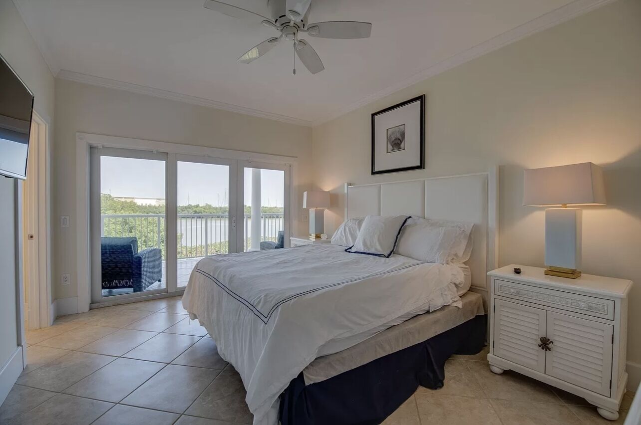 3 bedrooms, WiFi, bed sheets, wheelchair access