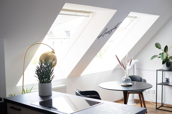 Dining - Central and modern apartment near the Neuseenland and the city of Leipzig (Markkleeberg)