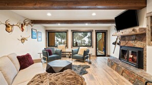 Smart TV, fireplace, books - Newly Remodeled! Townhome with Ski Access  & Private Hot Tub!            (Whitefish)